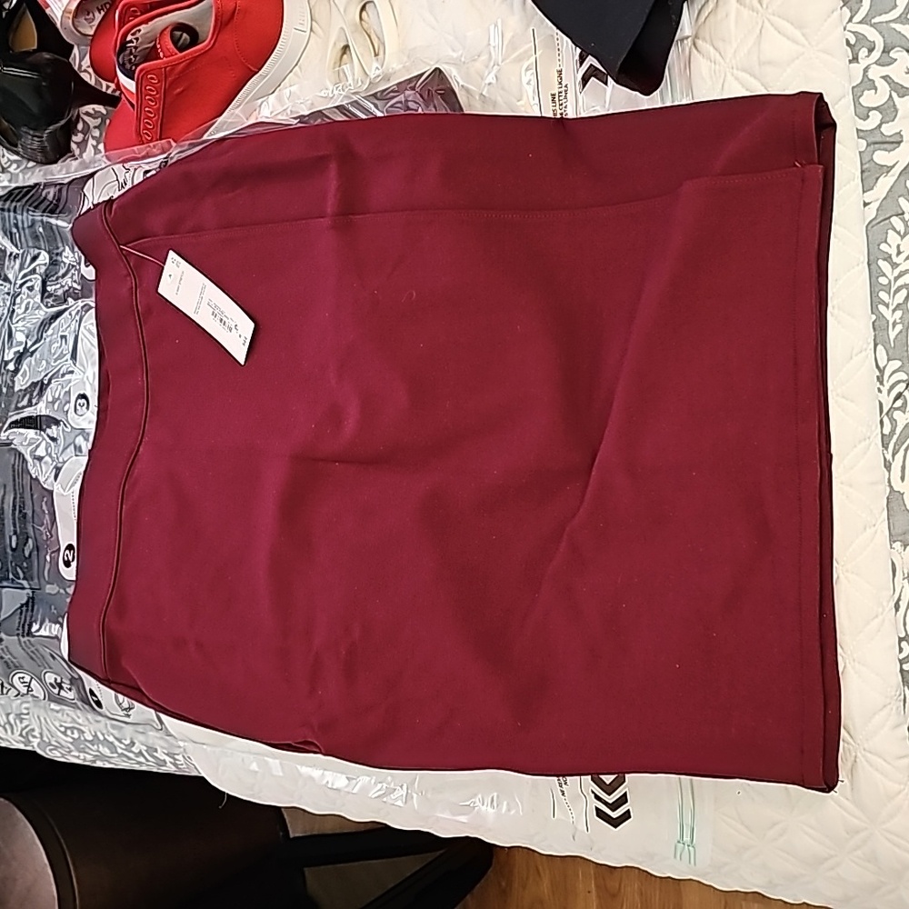 Liz Claiborne Ponte Womens Mid Rise Stretch Fabric Midi Pencil Skirt - BURGUNDY